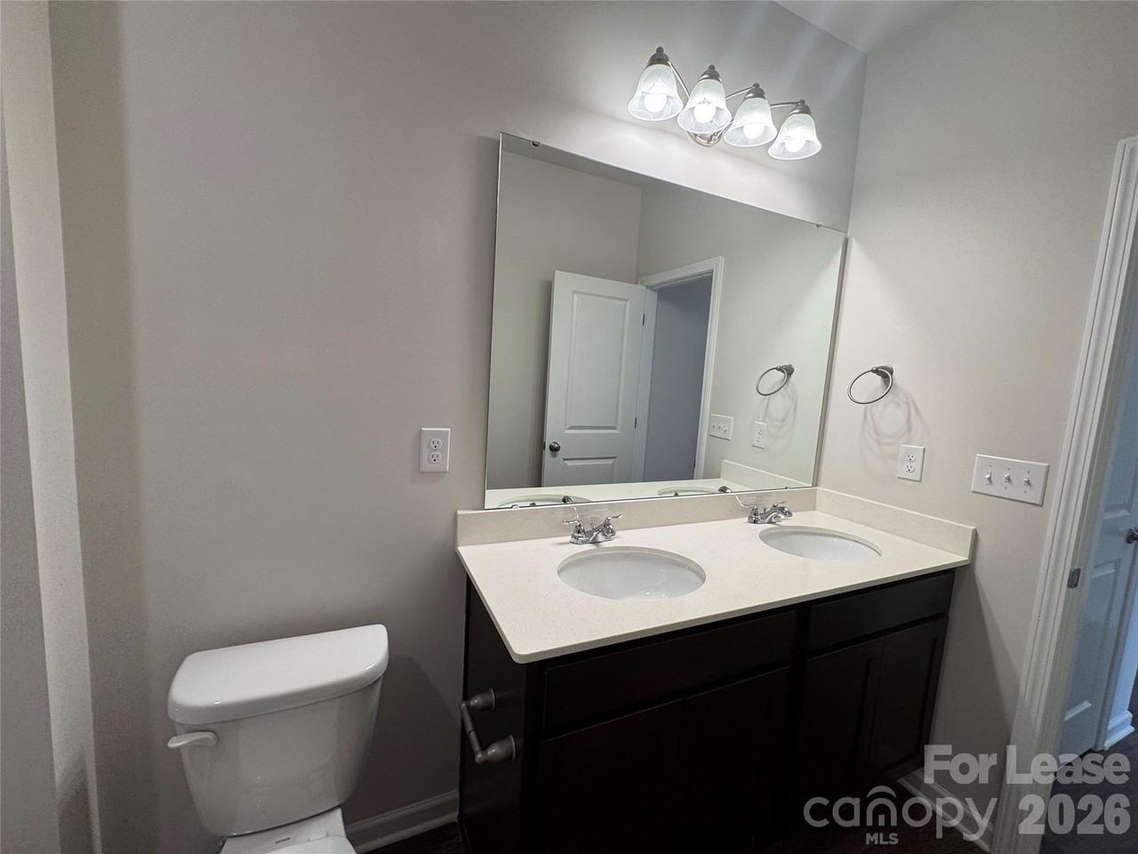 106 Titanium Dr - Photo 4 of 13