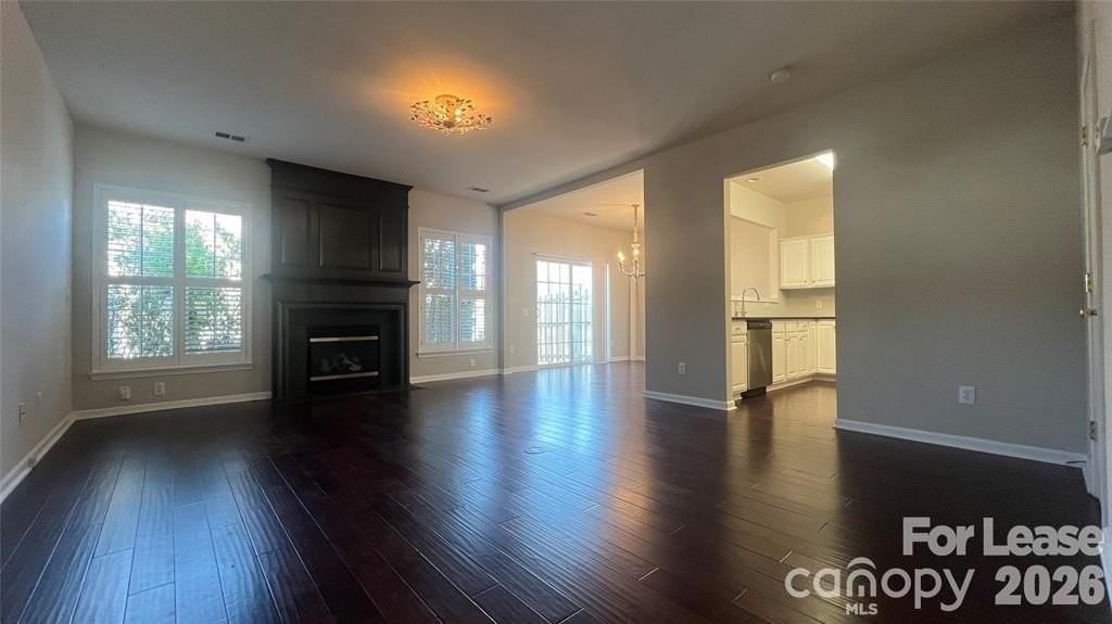 10232 Garmoyle St - Photo 2 of 13