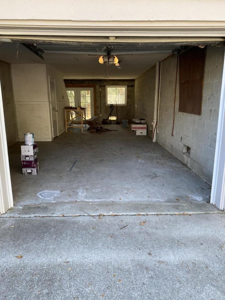 1527 Theresa Dr #B - Photo 2 of 14