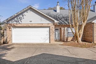 815 Valley Rd - Photo 1 of 1