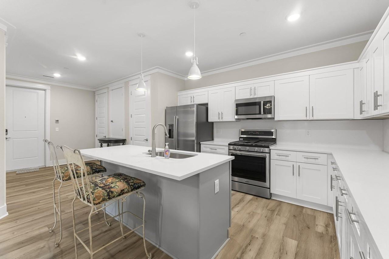 725 J D Miller Rd #106 - Photo 5 of 19