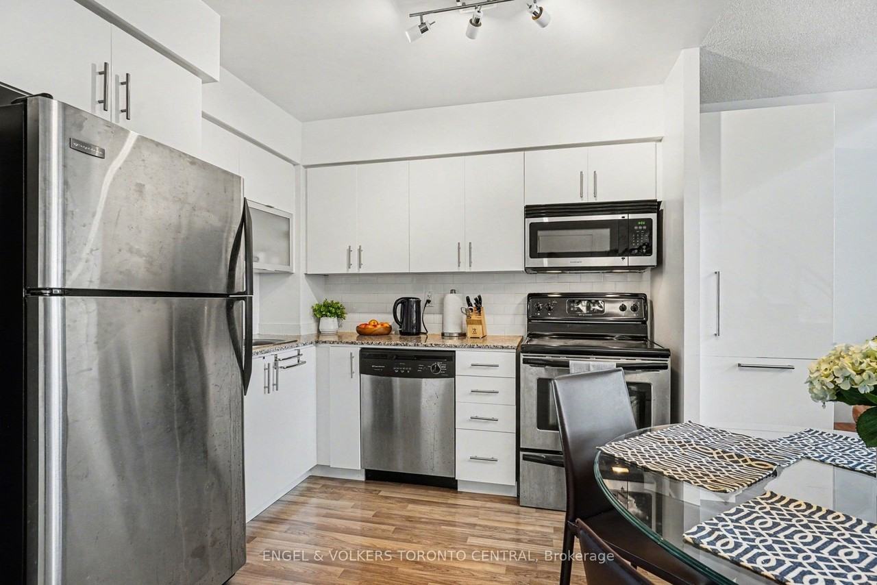 80 Apartment Building - Photo 5 of 15