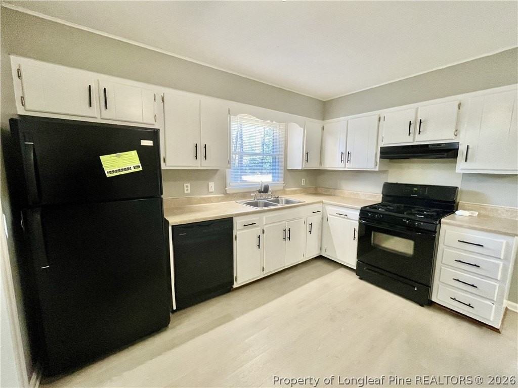 452 Clover Hill Pl - Photo 4 of 24