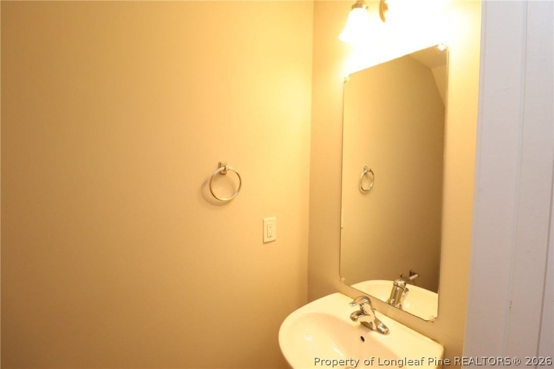 110 Fanwood Ct - Photo 4 of 50
