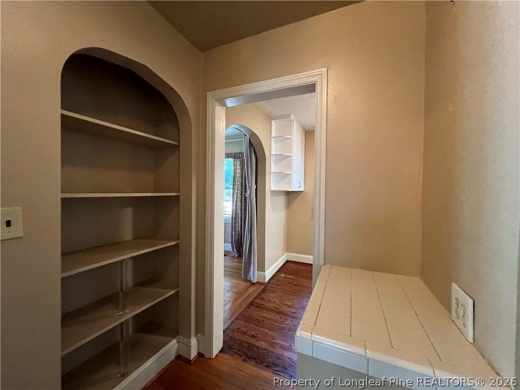 211 Ellington St - Photo 5 of 16