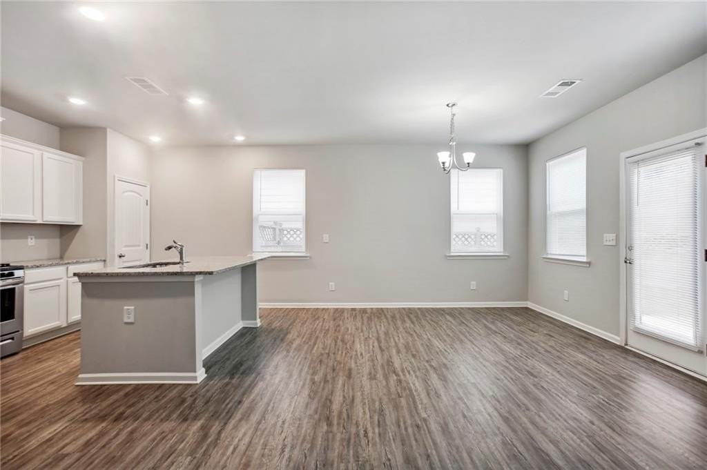 212 Ridge Valley Dr - Photo 6 of 30