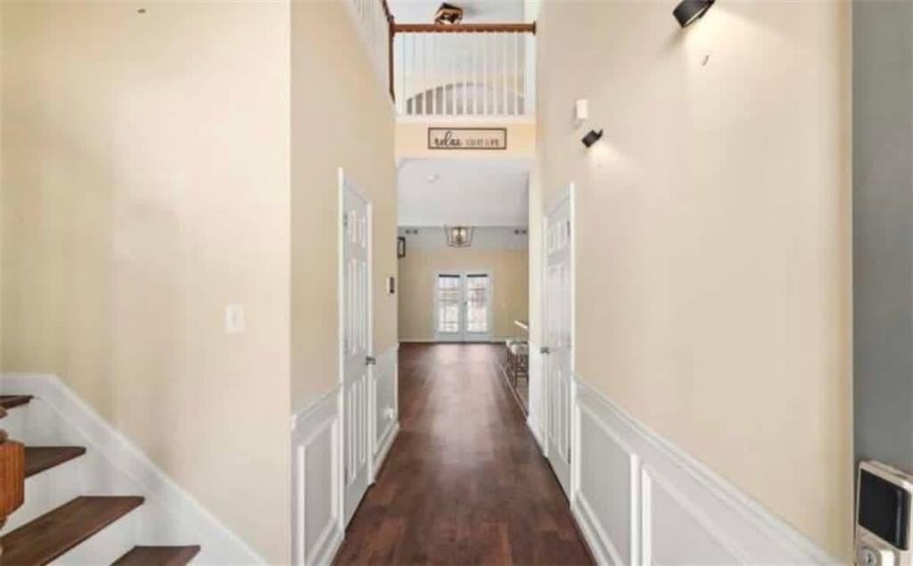 2162 Capella Cir Sw - Photo 2 of 11