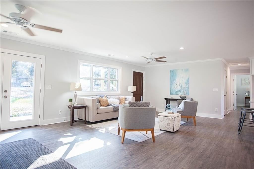 387 Michael Dr - Photo 4 of 45