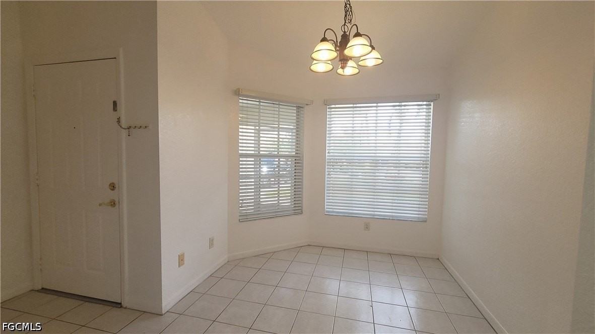 1010 Se 12th Ter - Photo 5 of 21