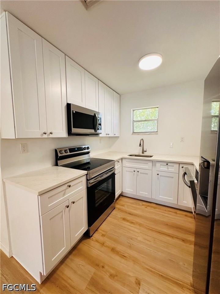 4931 Vincennes Ct #7 - Photo 4 of 12