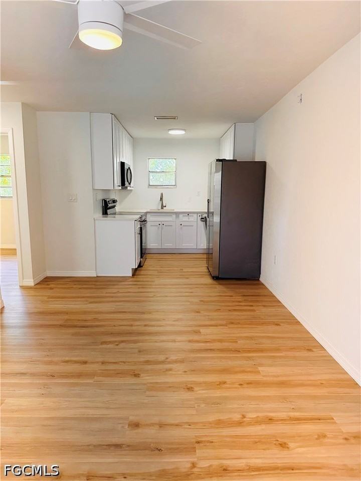 4931 Vincennes Ct #7 - Photo 7 of 12