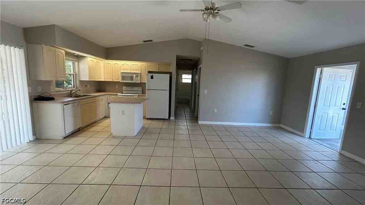 10738 Cocoatree Ct - Photo 3 of 13
