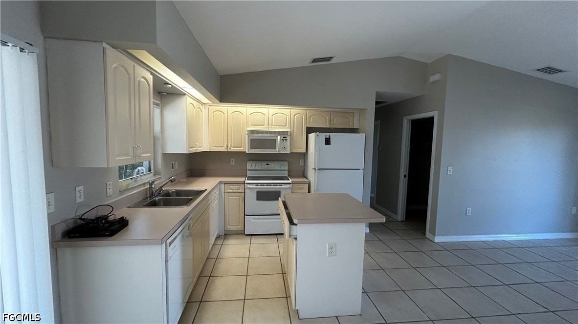 10738 Cocoatree Ct - Photo 4 of 13