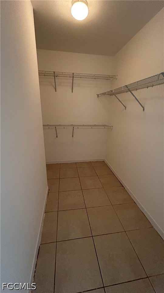 10738 Cocoatree Ct - Photo 7 of 13
