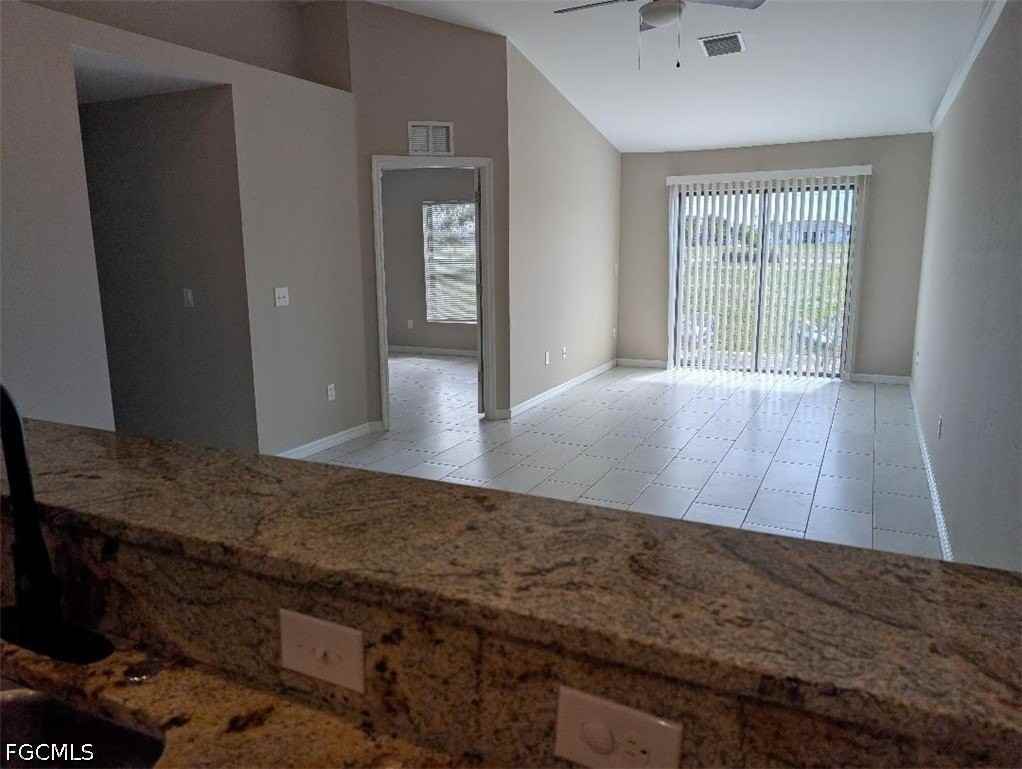 2805 Sw 8th Pl #2807 - Photo 6 of 11