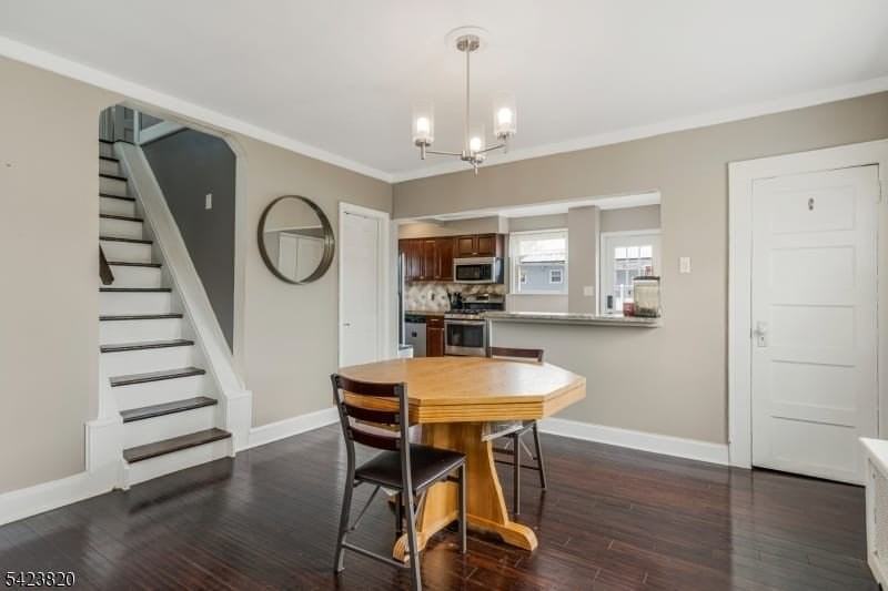 110 Parker St - Photo 4 of 26