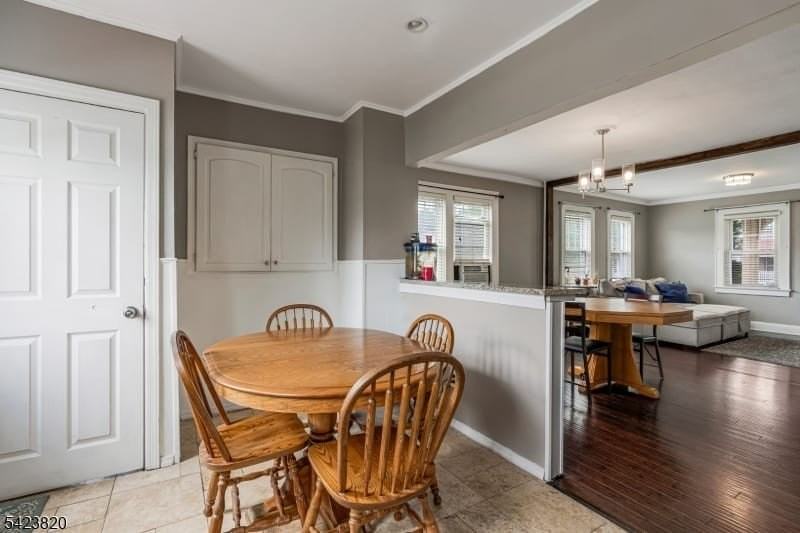 110 Parker St - Photo 5 of 26