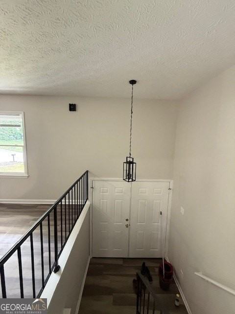 105 Laurel Ct - Photo 2 of 22