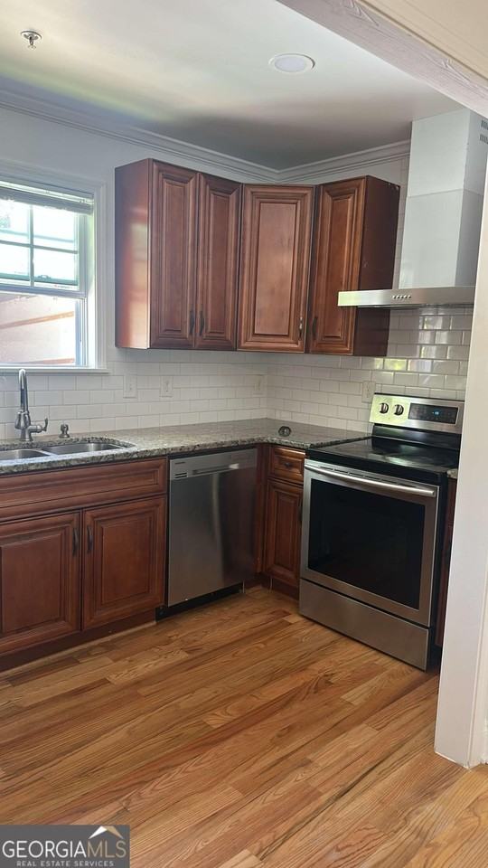 314 Stokes Ave Se - Photo 2 of 10