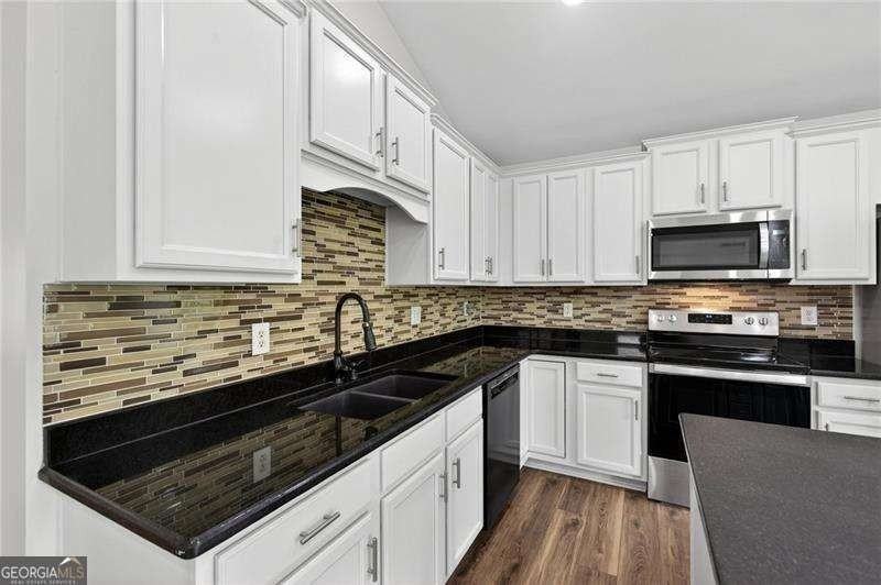 193 Lakeside Dr - Photo 7 of 28