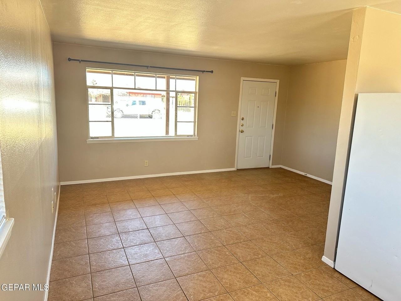 5732 Arrowhead Dr - Photo 2 of 12