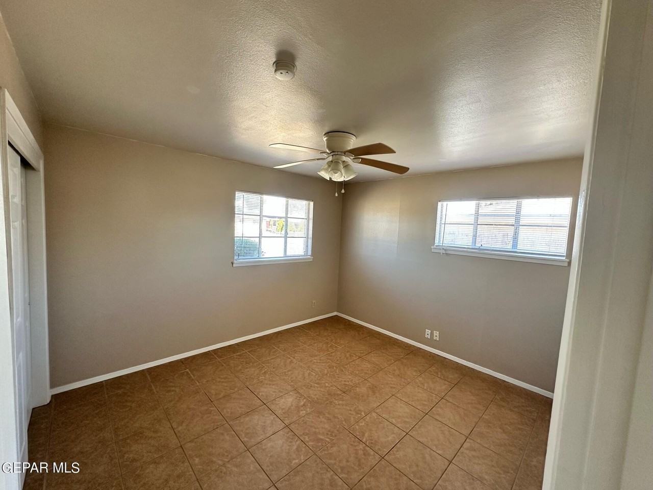 5732 Arrowhead Dr - Photo 7 of 12