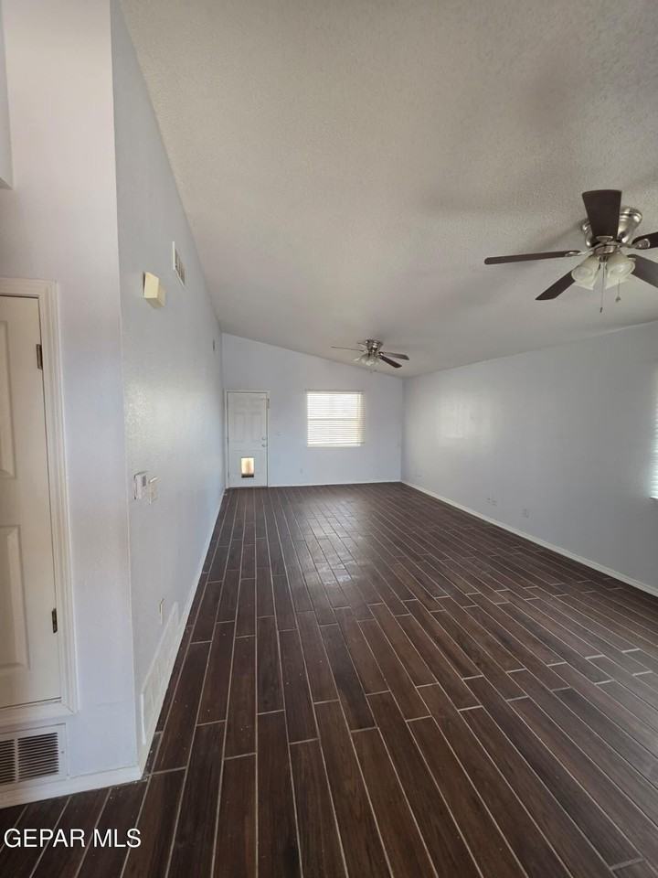 5640 Rick Husband Dr - Photo 5 of 8