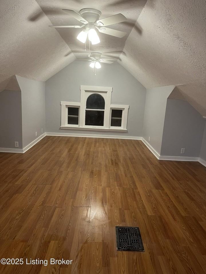 2049 Alta Ave #3 - Photo 7 of 7