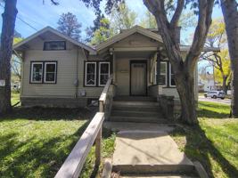 featured image of 2222 Andrews St #1