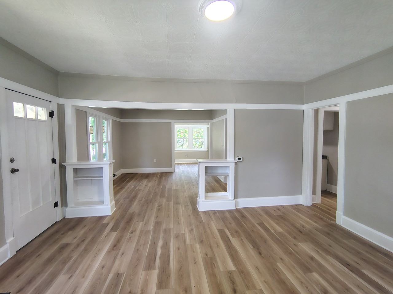 2222 Andrews St #1 - Photo 4 of 18