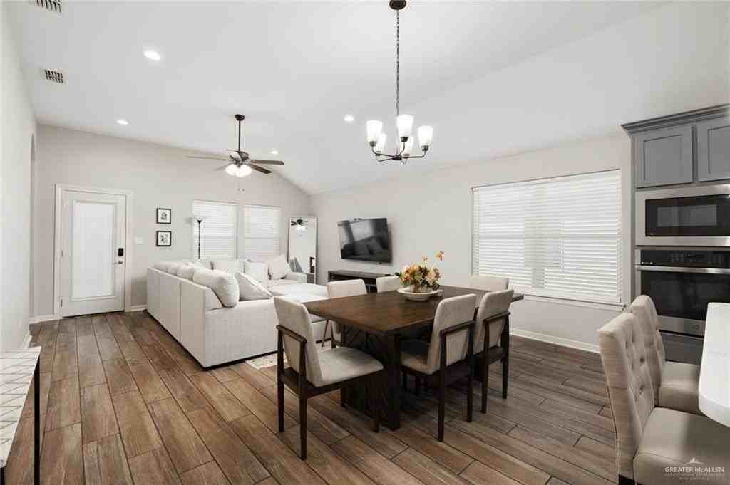 304 S Tecate Dr - Photo 3 of 14