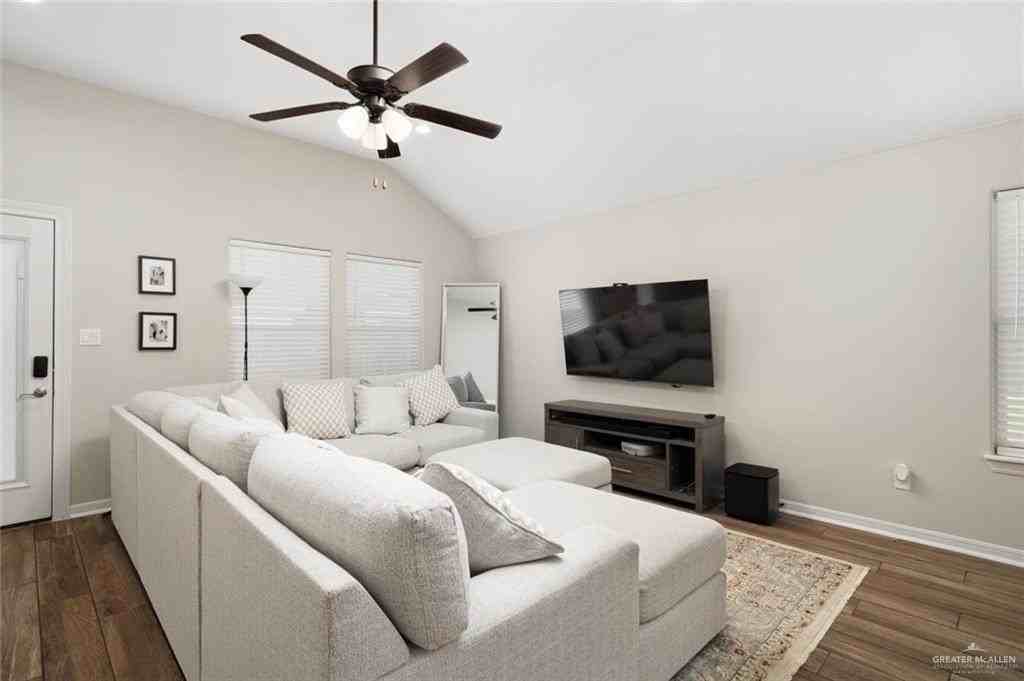 304 S Tecate Dr - Photo 5 of 14
