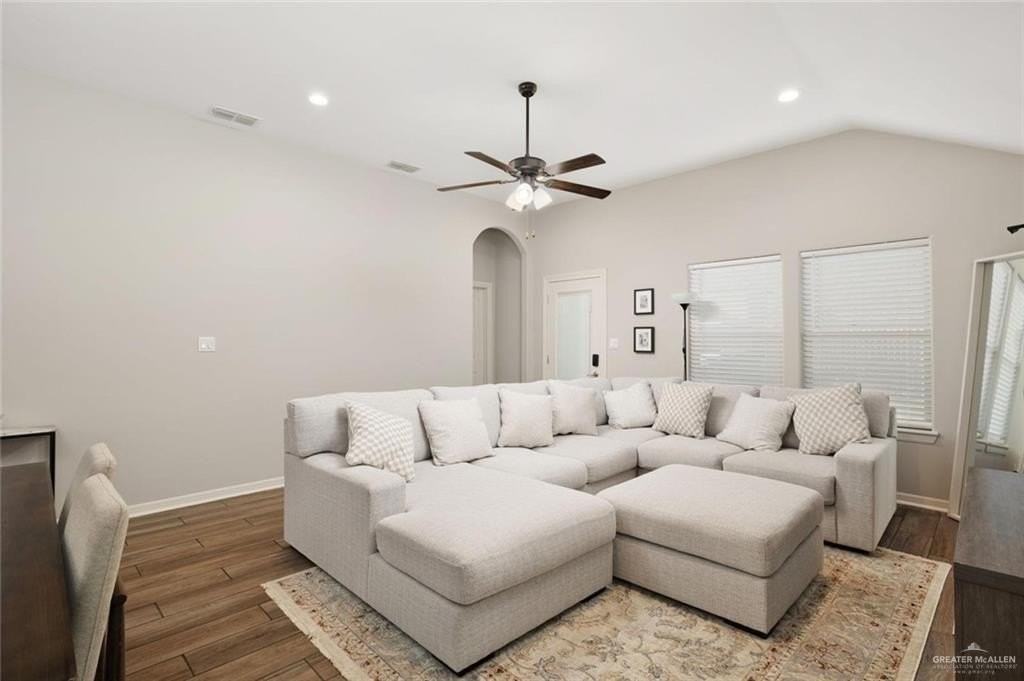 304 S Tecate Dr - Photo 6 of 14