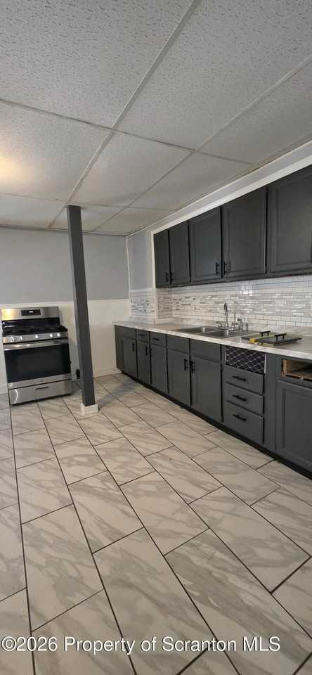 2032 Washburn St - Photo 5 of 17