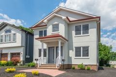33 Van Dyke St - Photo 1 of 1