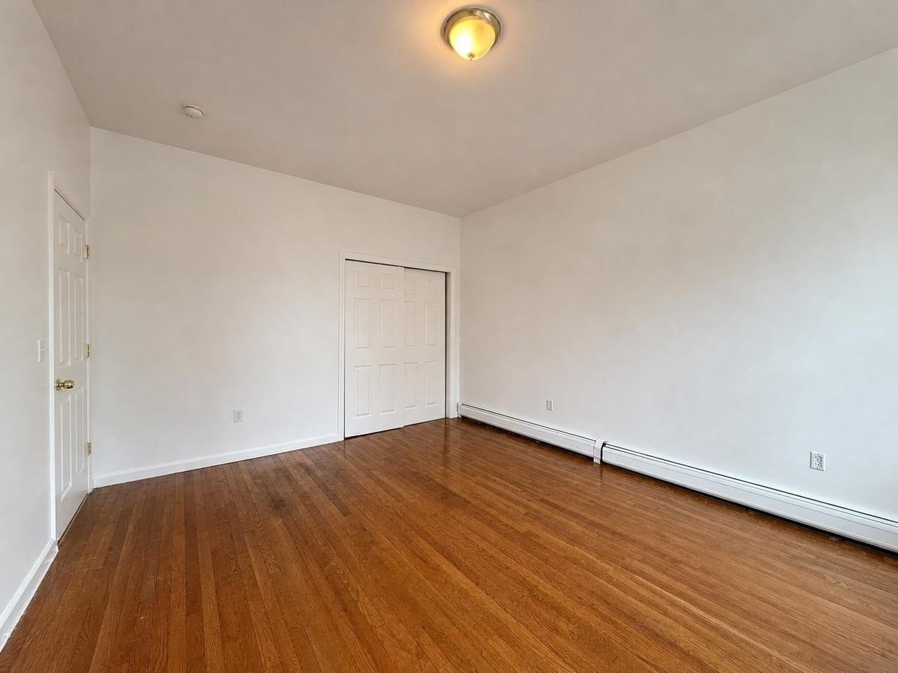 41 E 17th St #1 - Photo 7 of 12