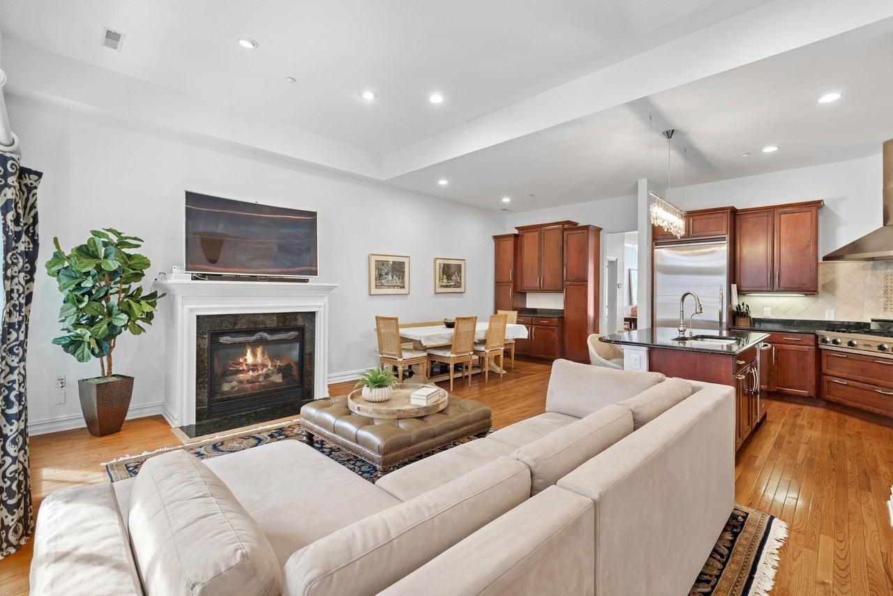 36 Regency Pl #36 - Photo 4 of 20