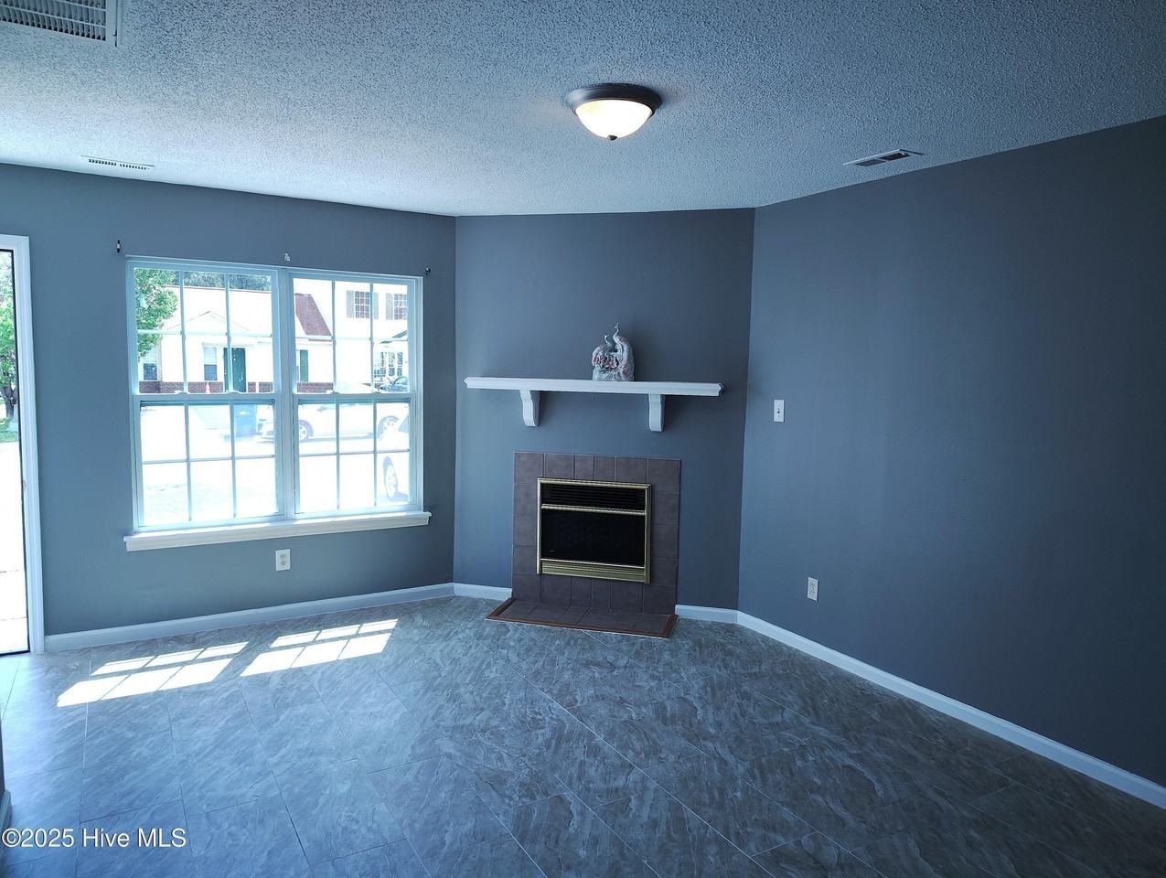 995 W Pueblo Dr - Photo 4 of 15