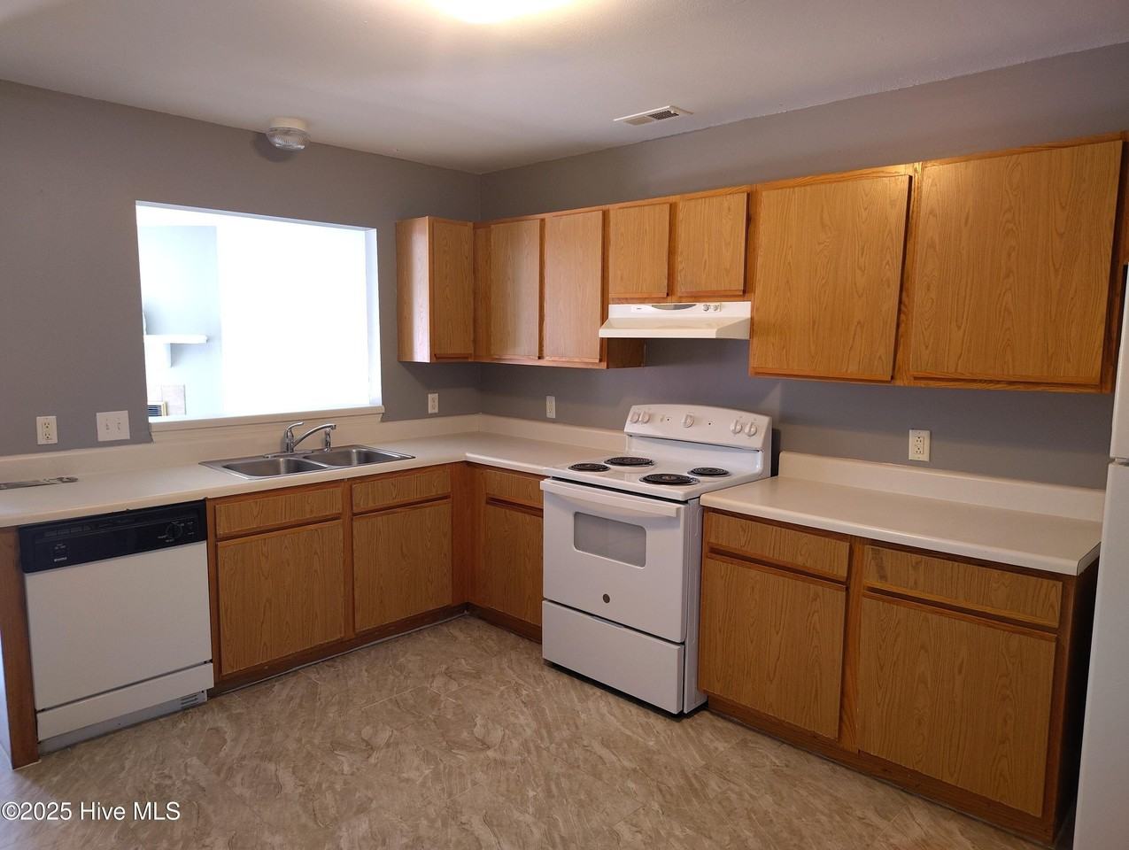 995 W Pueblo Dr - Photo 5 of 15