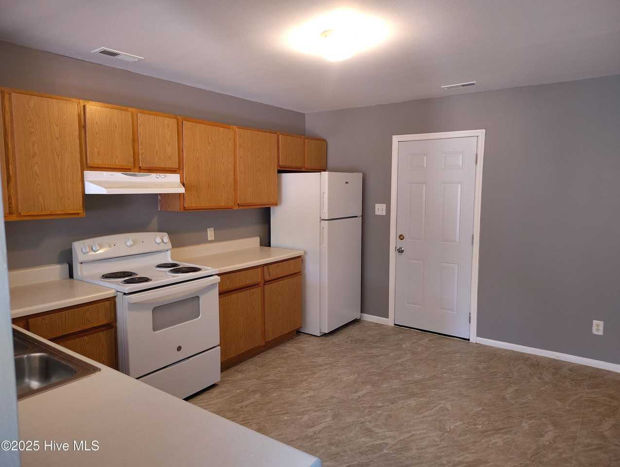 995 W Pueblo Dr - Photo 6 of 15