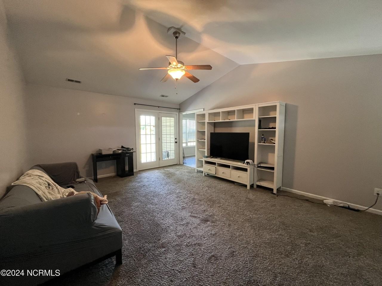 306 Redemption Ct - Photo 4 of 27