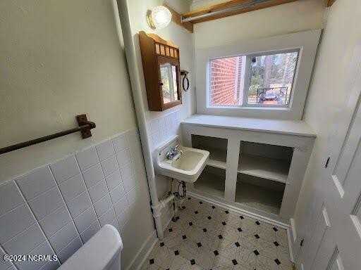 221 Lakewood Dr #B - Photo 7 of 9