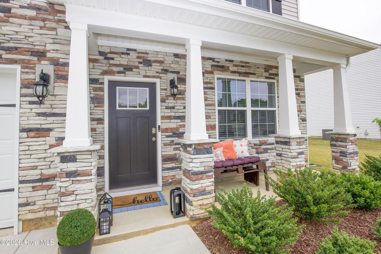 1179 Misty Creek Dr - Photo 2 of 50