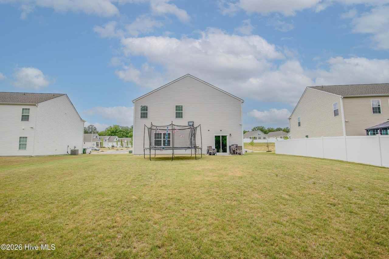 1179 Misty Creek Dr - Photo 3 of 50