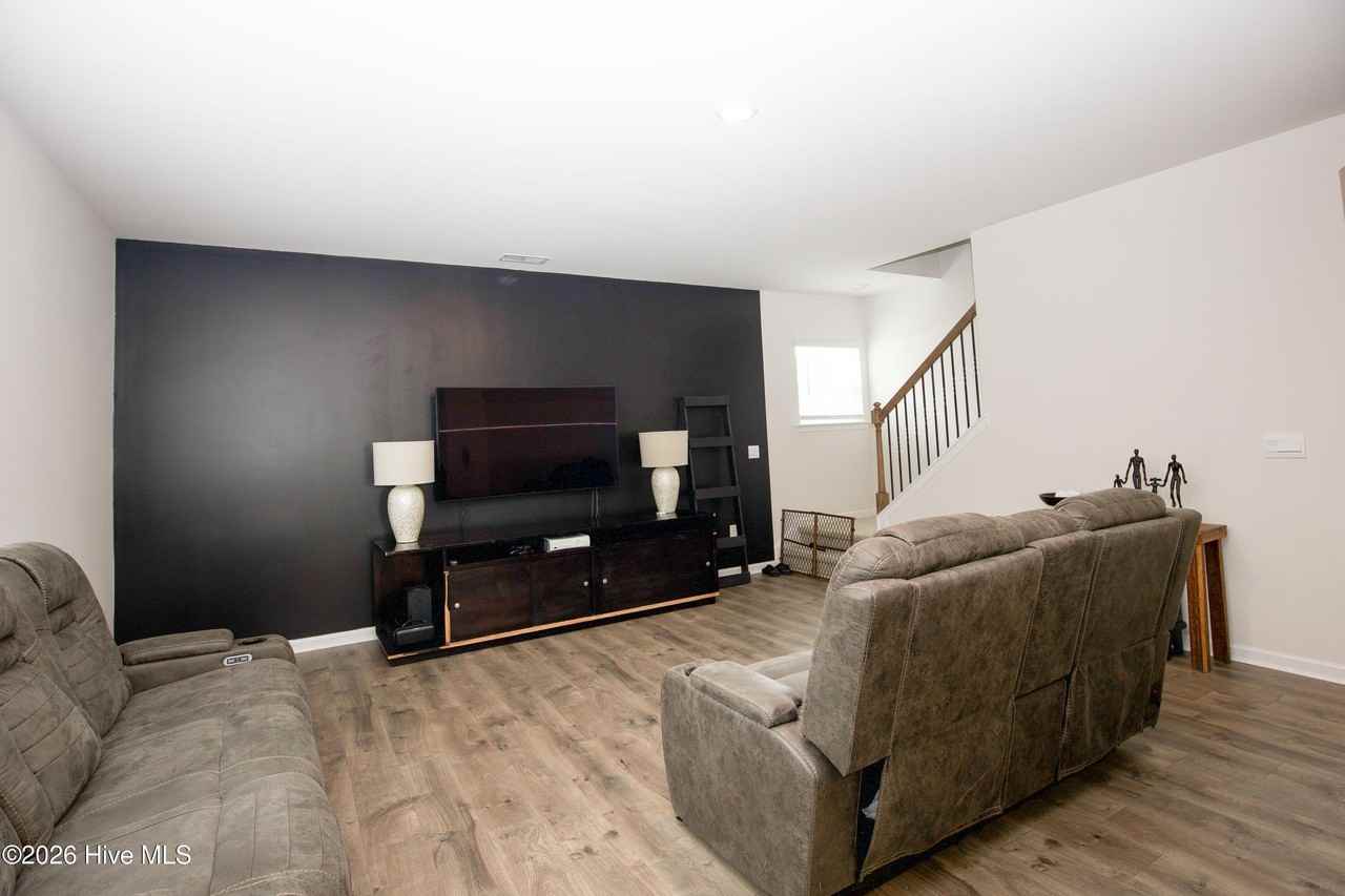1179 Misty Creek Dr - Photo 7 of 50