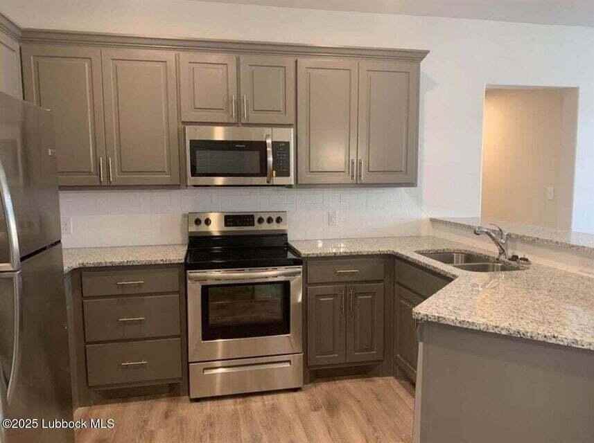 12002 Evanston Ave Unit B #1-2 - Photo 3 of 16