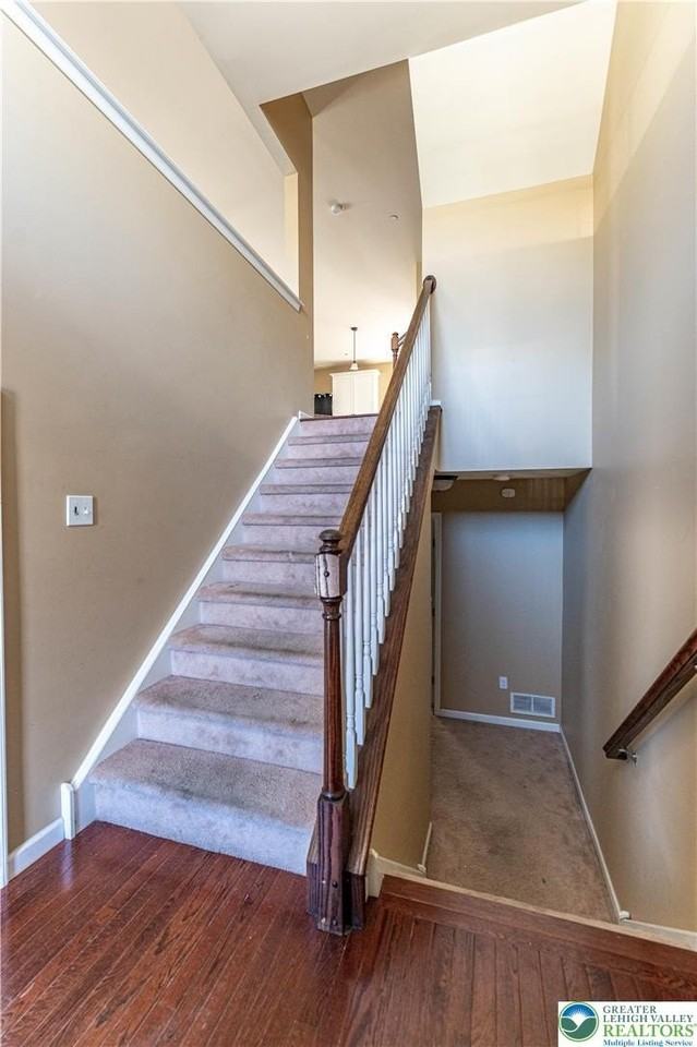 2406 Gentle Hollow Dr - Photo 3 of 39
