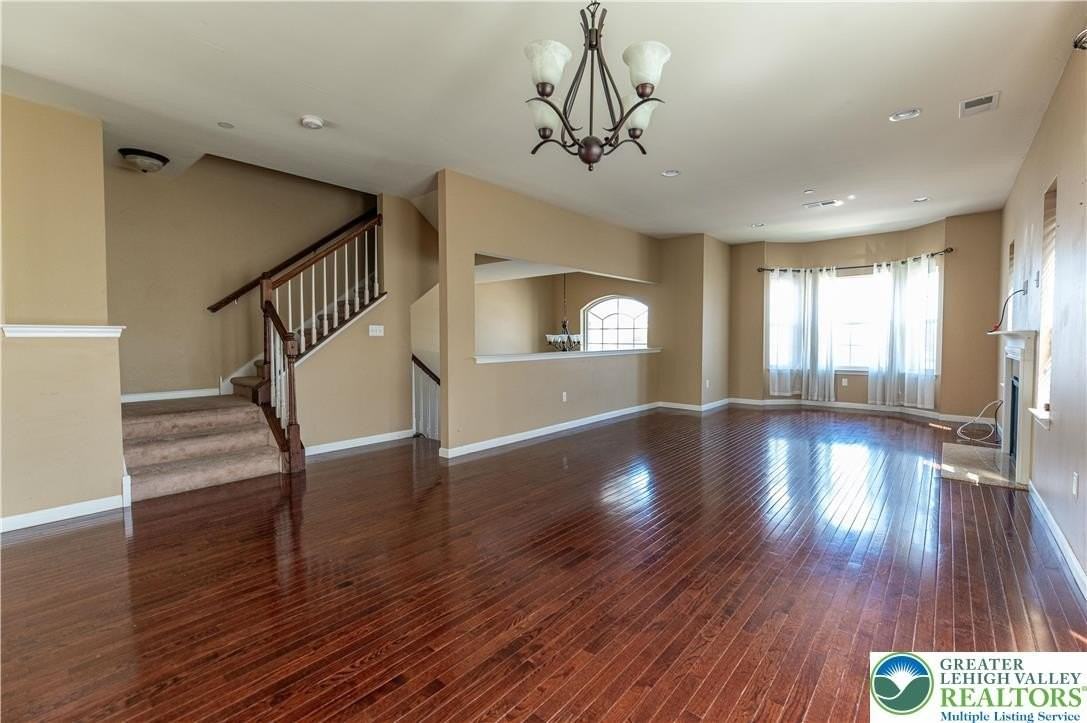 2406 Gentle Hollow Dr - Photo 5 of 39