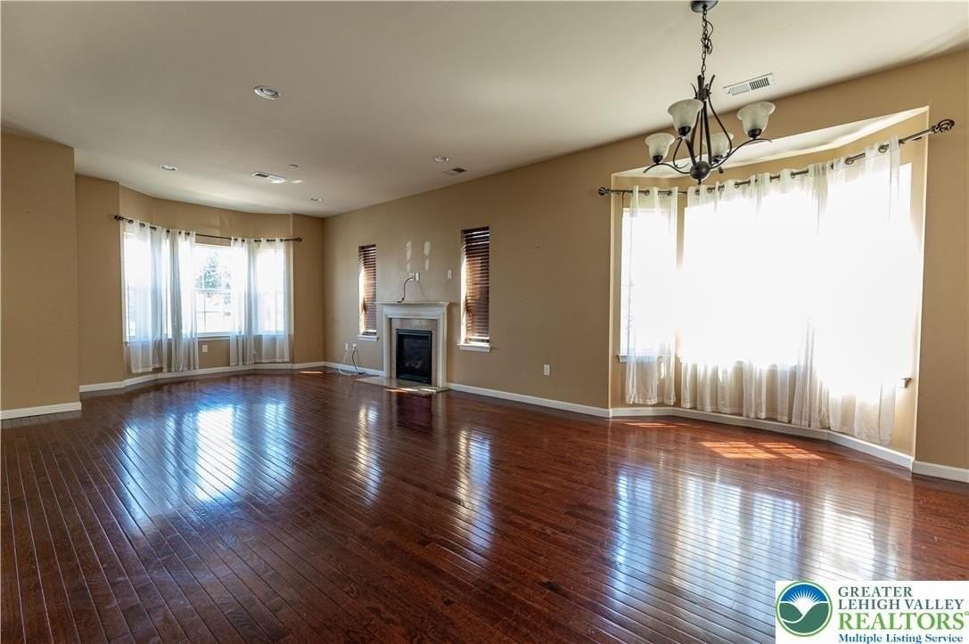 2406 Gentle Hollow Dr - Photo 7 of 39