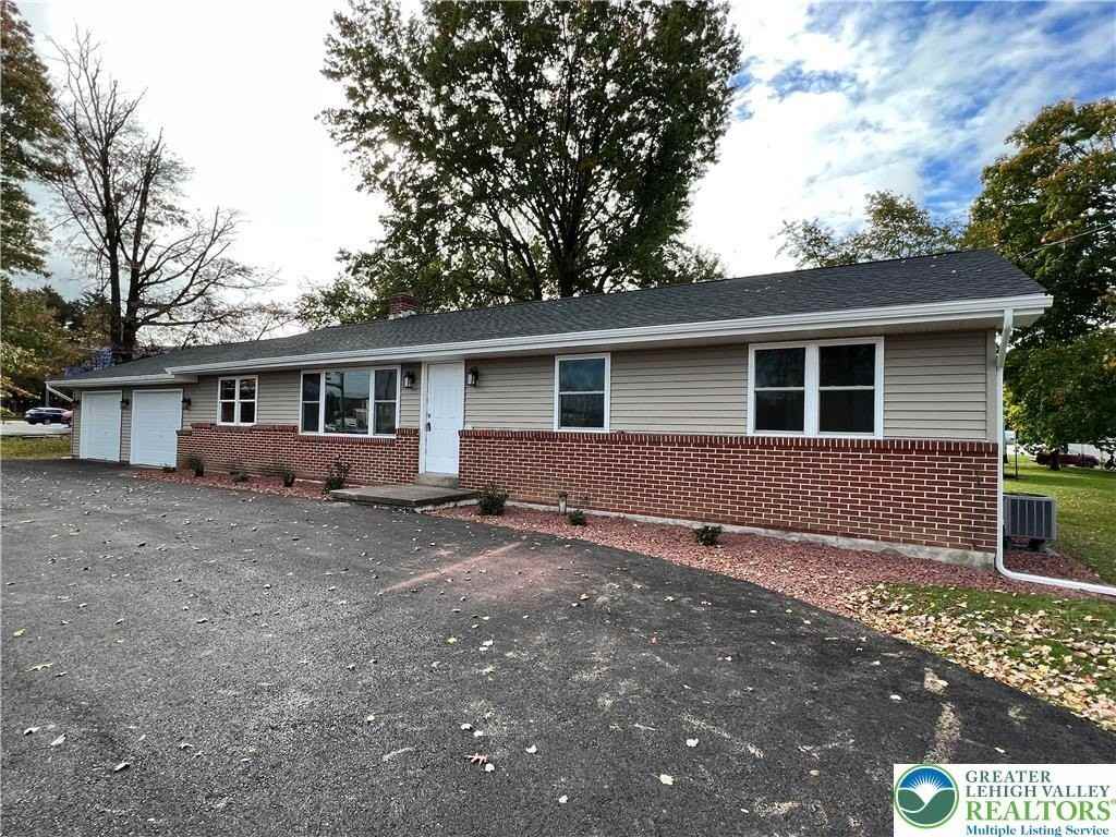310 E Fairmount St - Photo 2 of 7